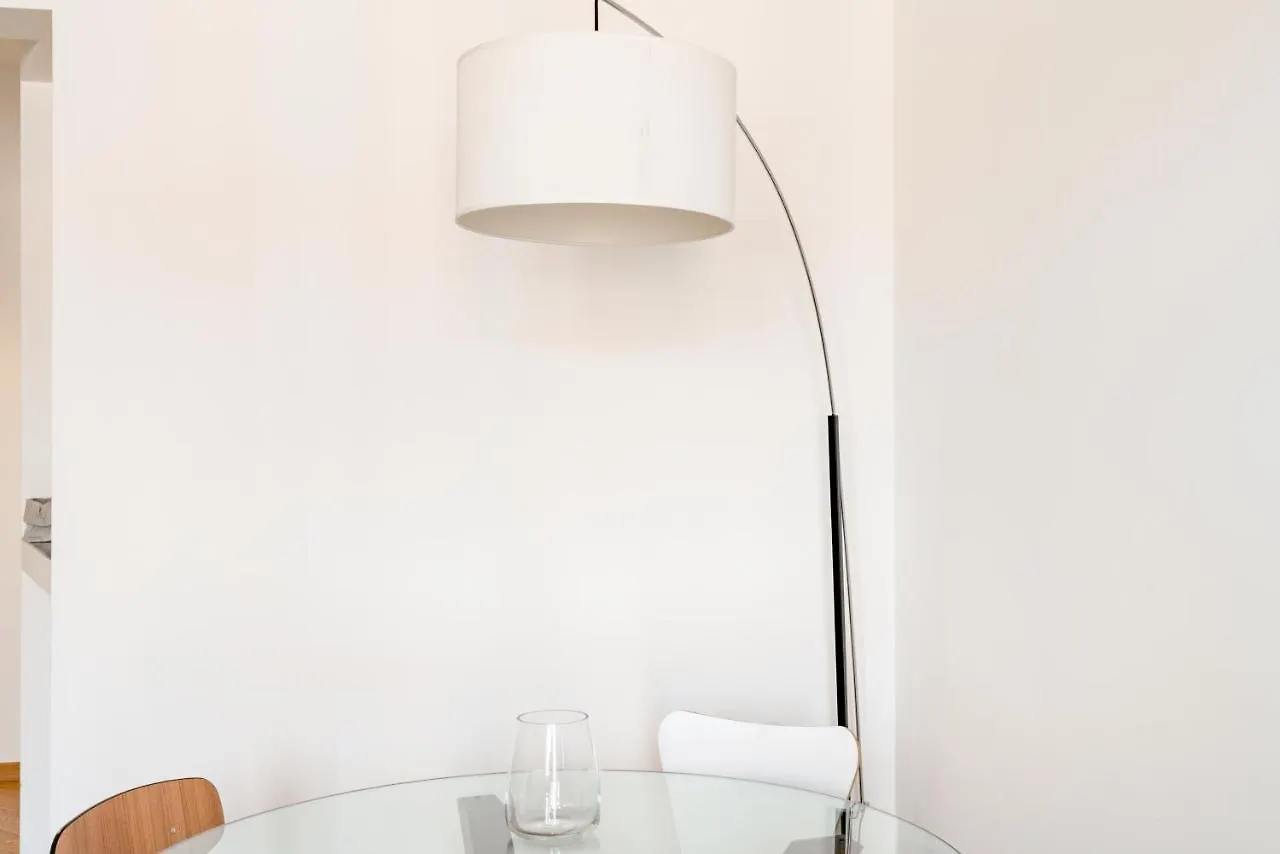 Elegante Bilocale In Zona Tortona Lägenhet Milano