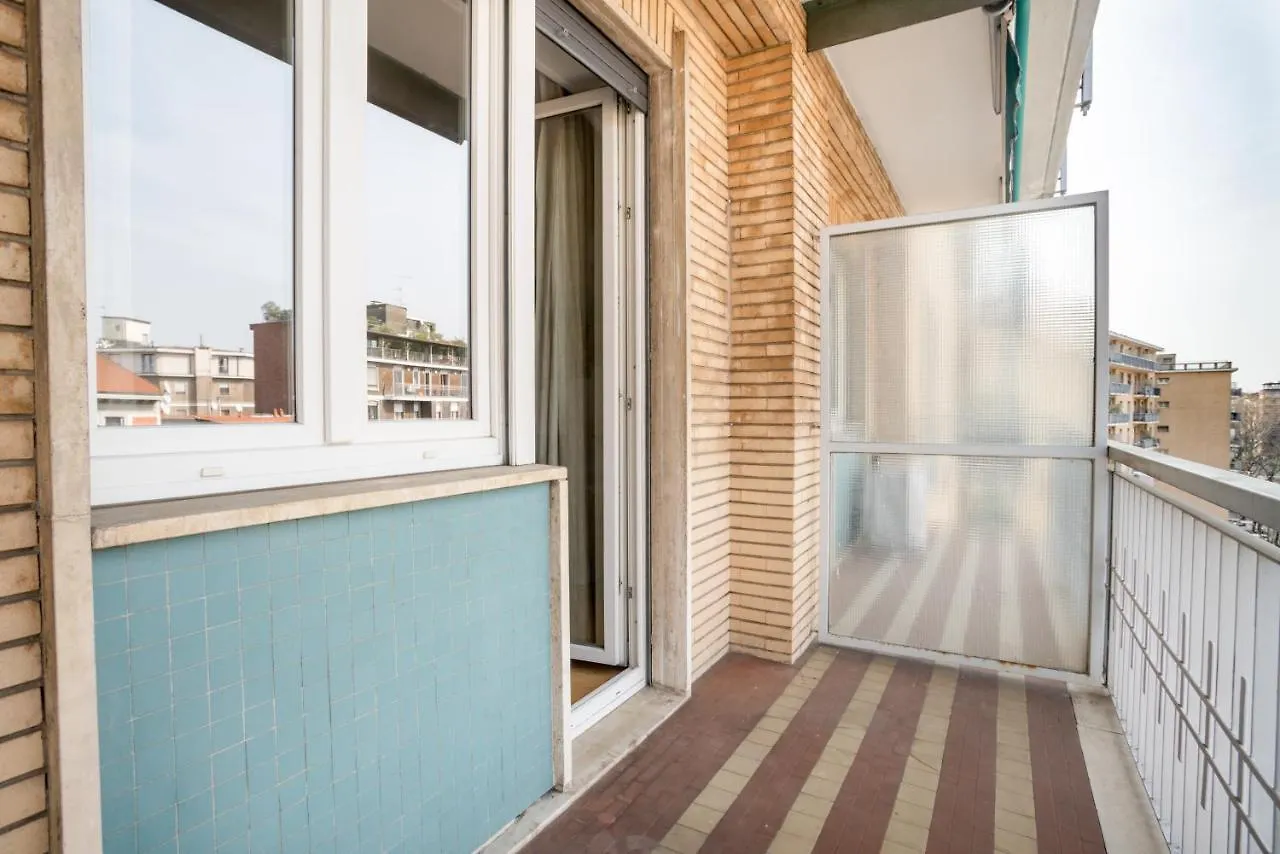 Elegante Bilocale In Zona Tortona Lägenhet Milano